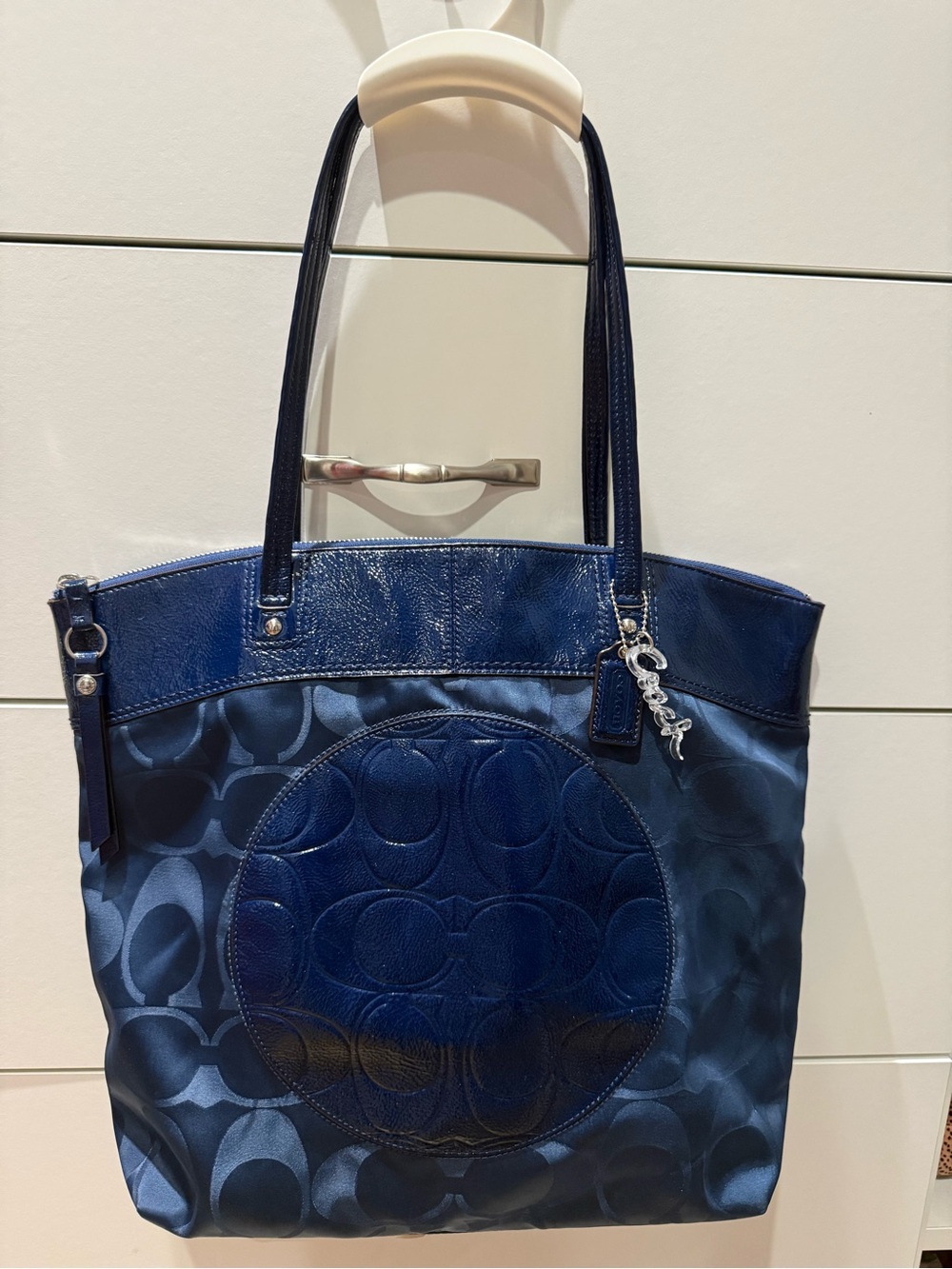 Coach Navy Patent Leather Signature Circle Tote Bag With Dustbag